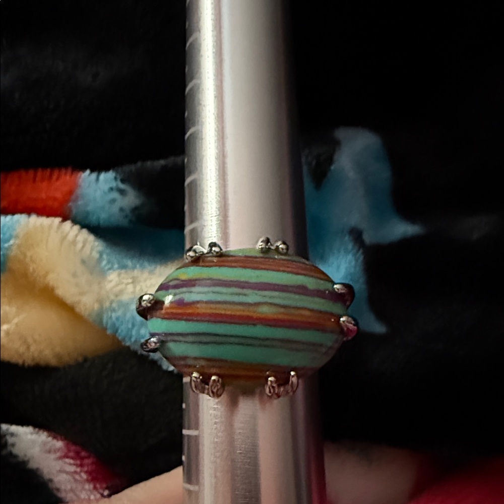 NWT Women’s 9.5 Ring Rainbow Calsilica Silver electroplated east west